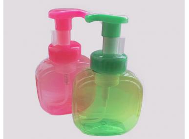 rosafarbene PET-Flaschen
