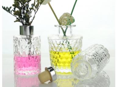 Parfümflaschen aus Glas
